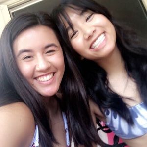 Meet your Posher, Olivia